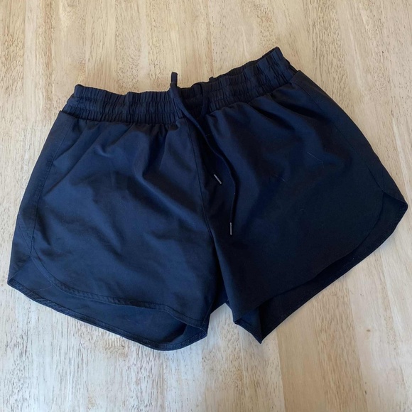 Running short small - Picture 1 of 3